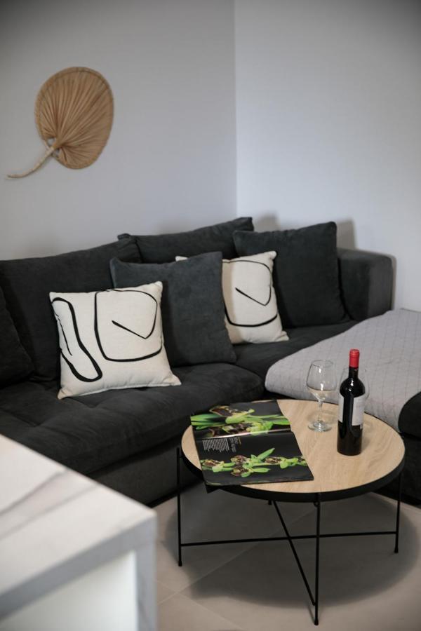 Depi'S Sea Horizon Apartments Mikri Vigla Exterior photo
