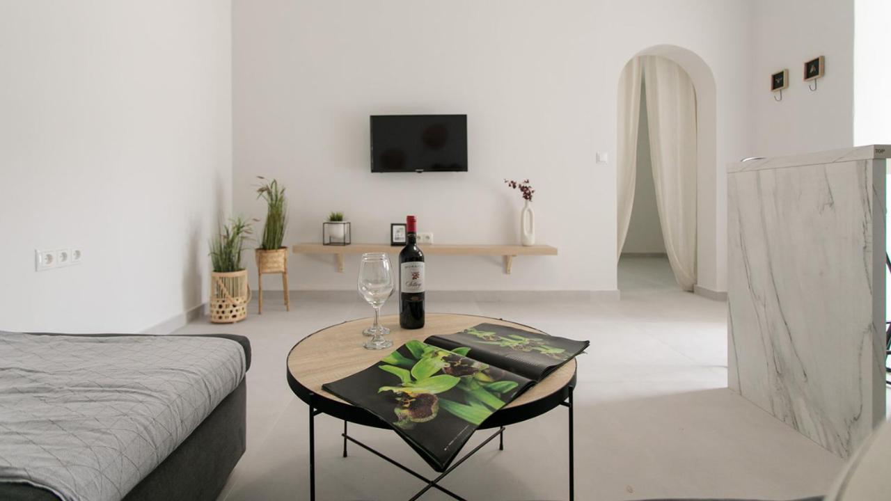 Depi'S Sea Horizon Apartments Mikri Vigla Exterior photo